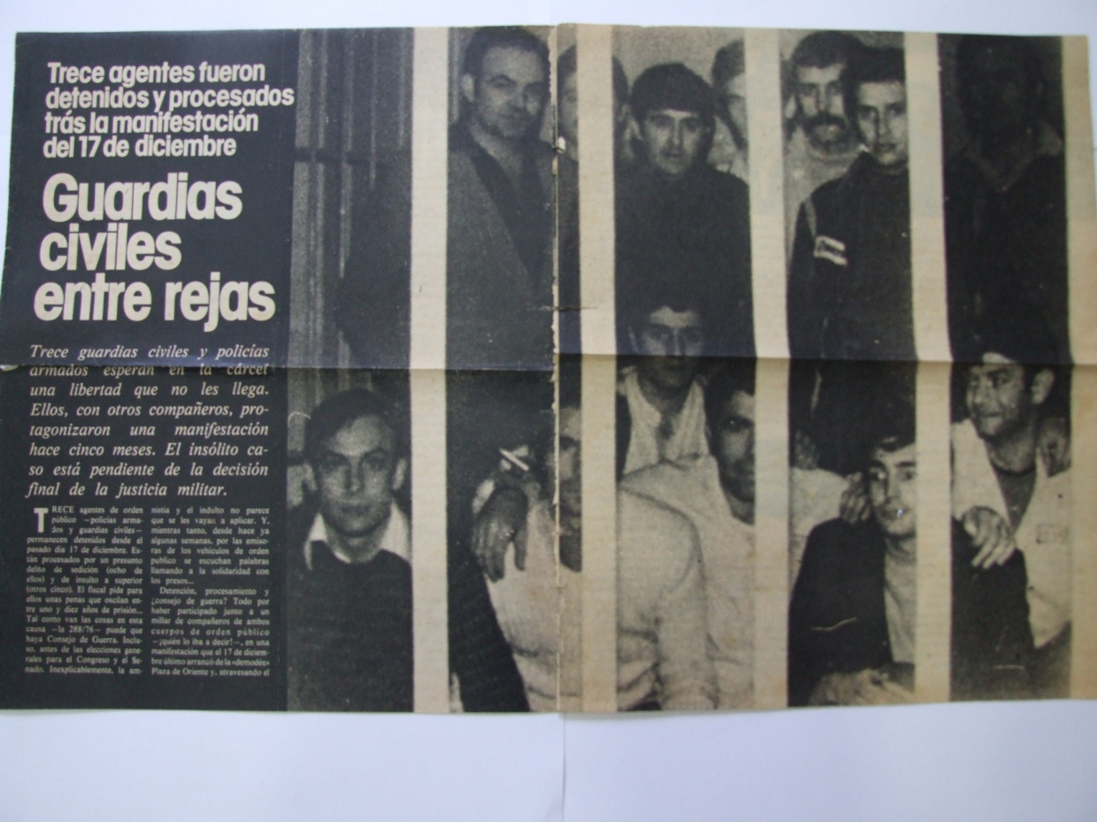 Artculo de peridico que narra las consecuencias de la primera manifestacin de Guardias Civiles